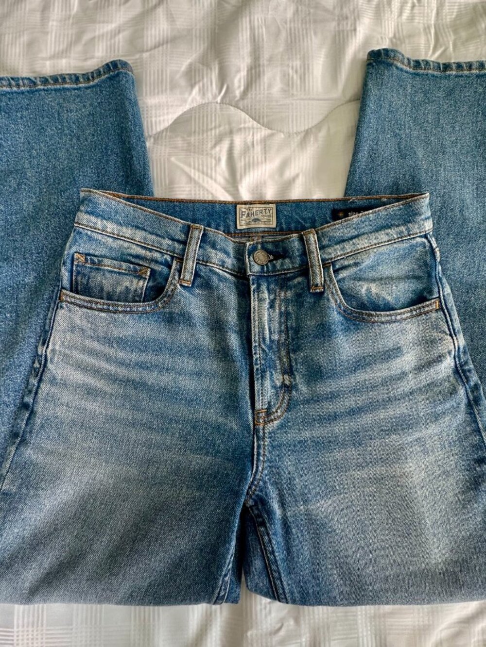 Faherty Organic Cotton Slim Straight Ankle Denim